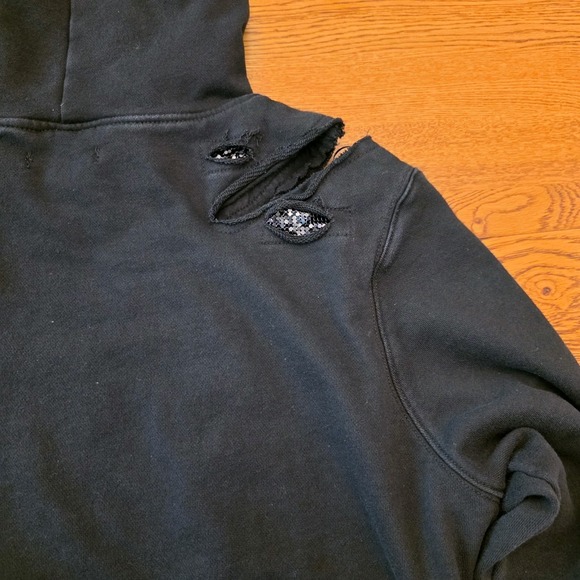 La La Anthony M Hoodie Distressed Black With Sequins Pullover Shoulder Cutout - Picture 11 of 16